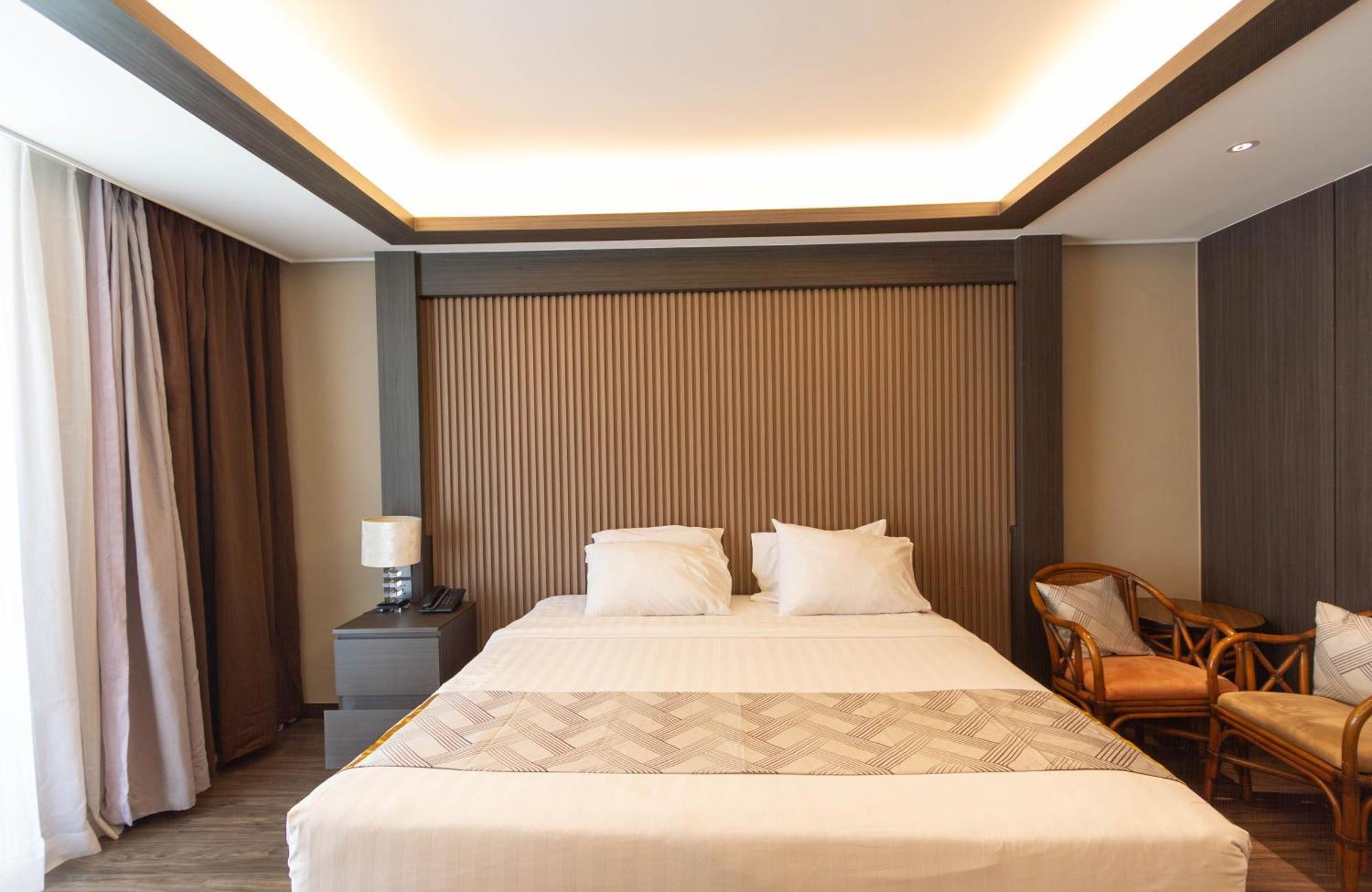 ซีเนีย โฮเทล คล้าร์ก Hotel Clark Field ภายนอก รูปภาพ