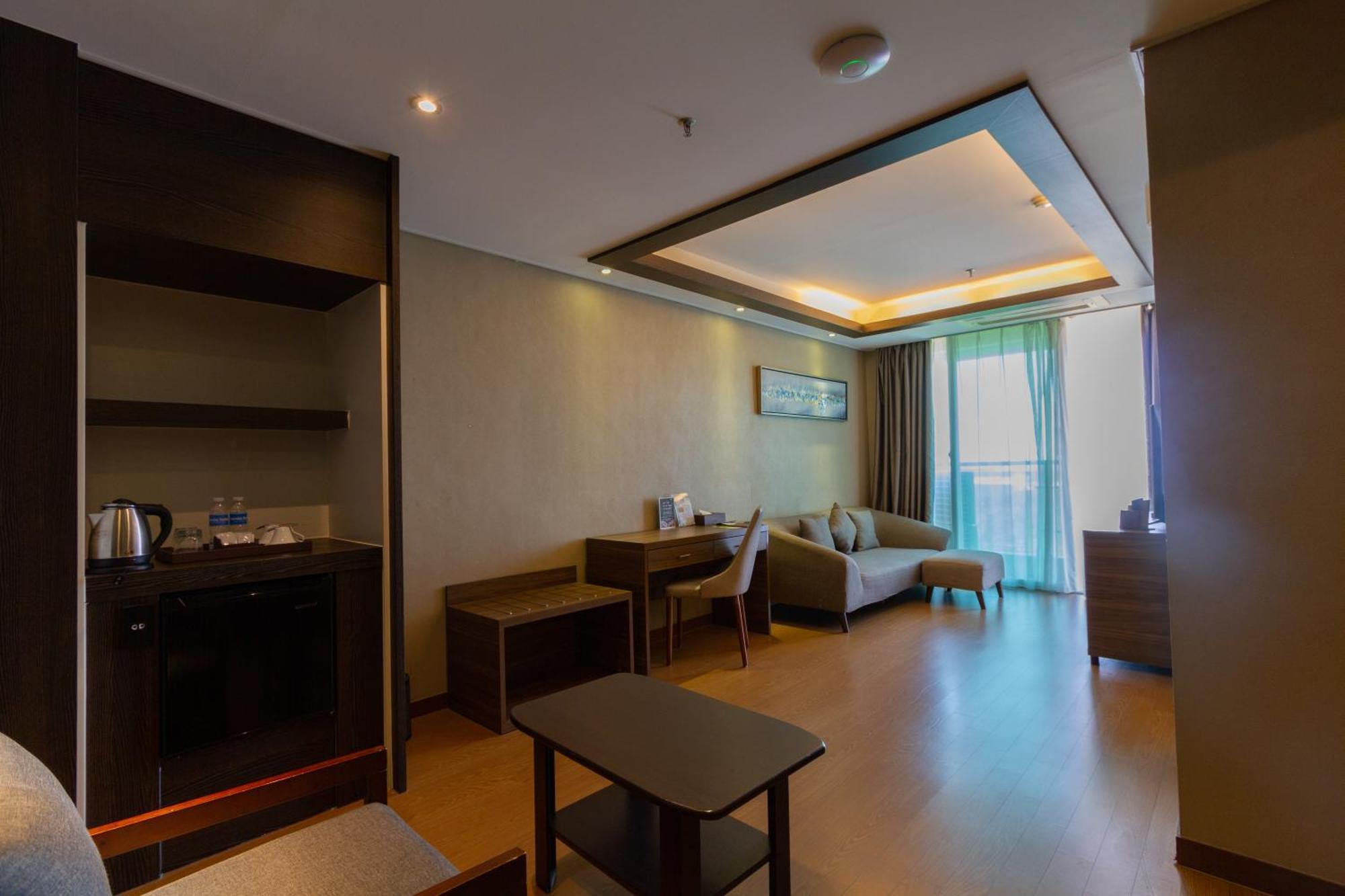 ซีเนีย โฮเทล คล้าร์ก Hotel Clark Field ภายนอก รูปภาพ