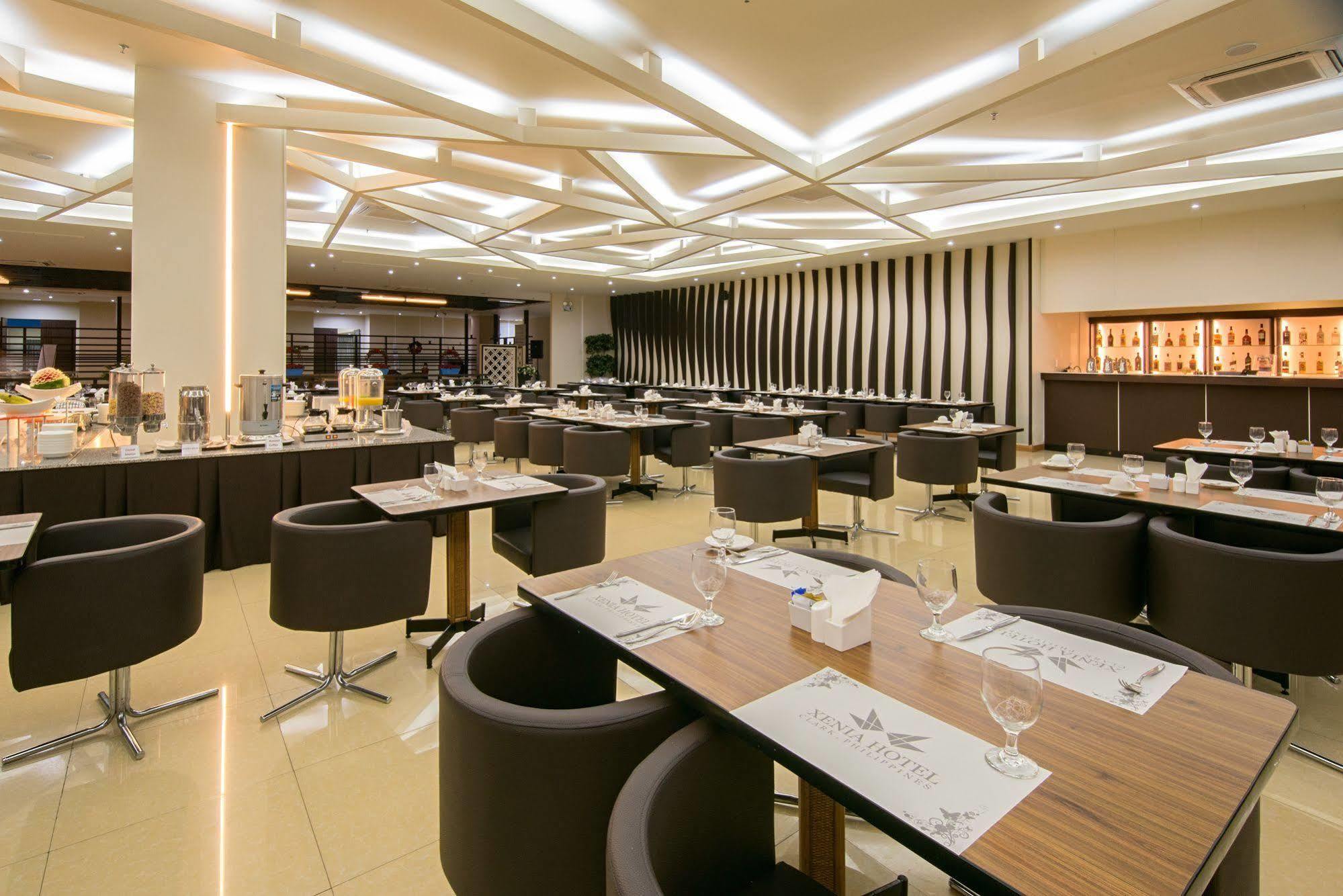 ซีเนีย โฮเทล คล้าร์ก Hotel Clark Field ภายนอก รูปภาพ