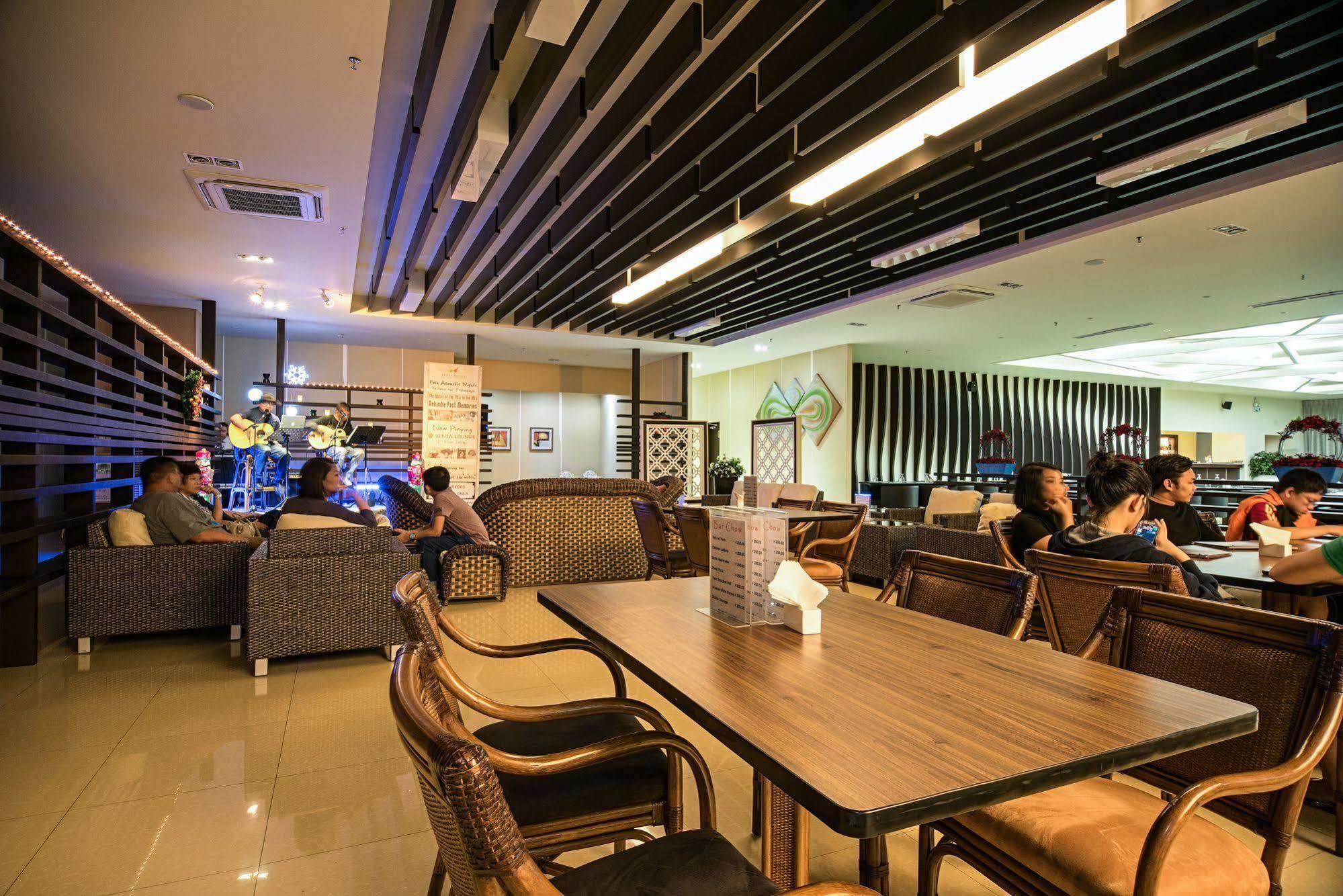 ซีเนีย โฮเทล คล้าร์ก Hotel Clark Field ภายนอก รูปภาพ